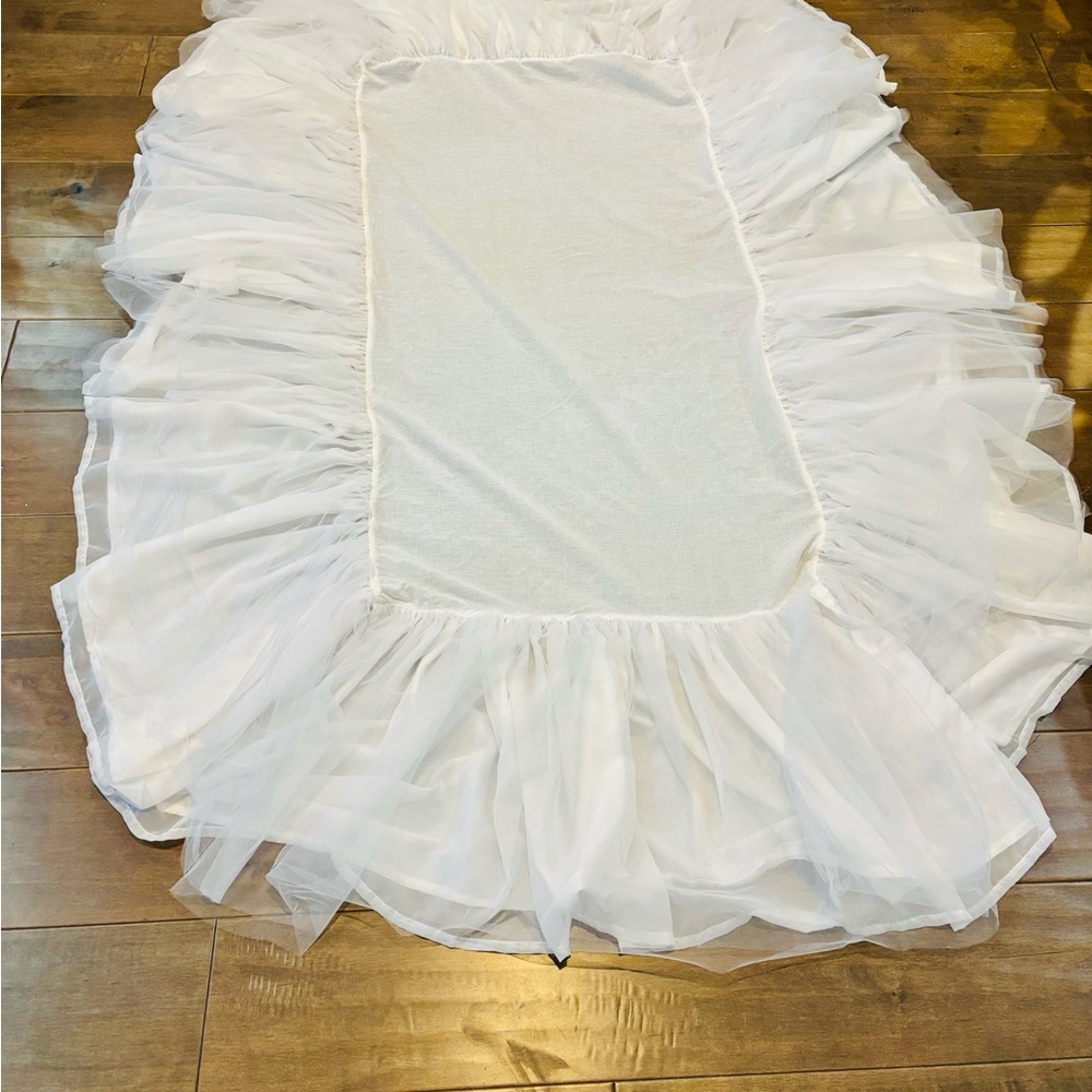 Pottery barn, bedding skirt - Picture 4 of 16